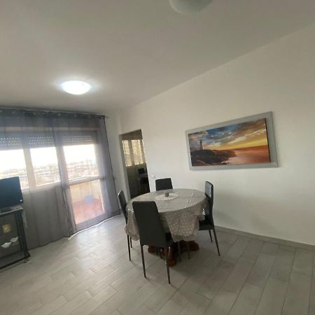 Grande, Vista Mare A 2 Passi Dalla Spiaggia Lido di Ostia Eksteriør billede